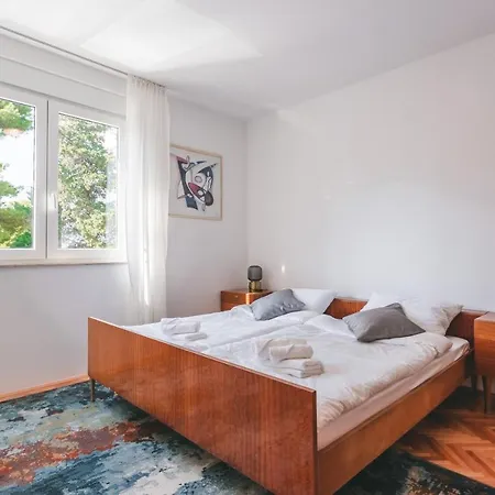 Baba's Place Apartment
